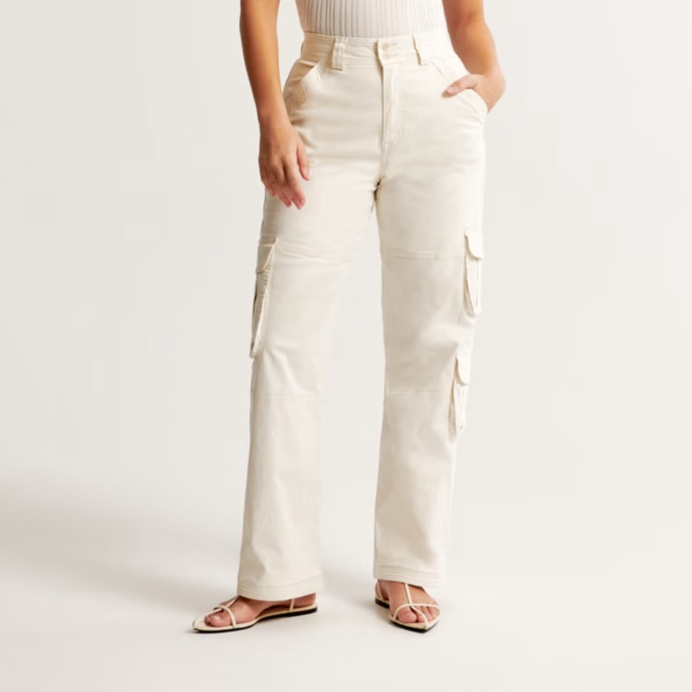 Abercrombie & Fitch Women's Cream Cargo Pocket Pants Ivory Size 14 / 32